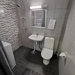 Cozy Top-floor Near The Travel Center And Downtown, With Ac And Wi-fi *