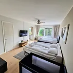 Cozy Top-floor Near The Travel Center And Downtown, With Ac And Wi-fi 아파트 라펜란타