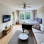 Cozy Top-floor Near The Travel Center And Downtown, With Ac And Wi-fi * 라펜란타