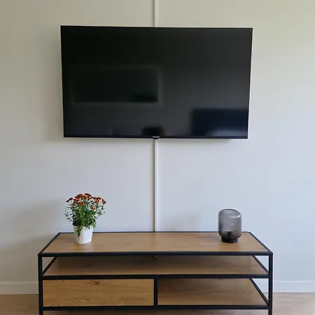 Cozy Top-floor Near The Travel Center And Downtown, With Ac And Wi-fi Apartament