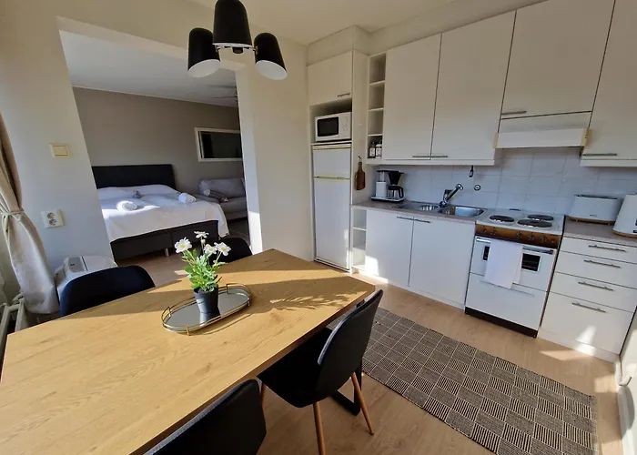 Apartamento Cozy Top-floor Near The Travel Center And Downtown, With Ac And Wi-fi